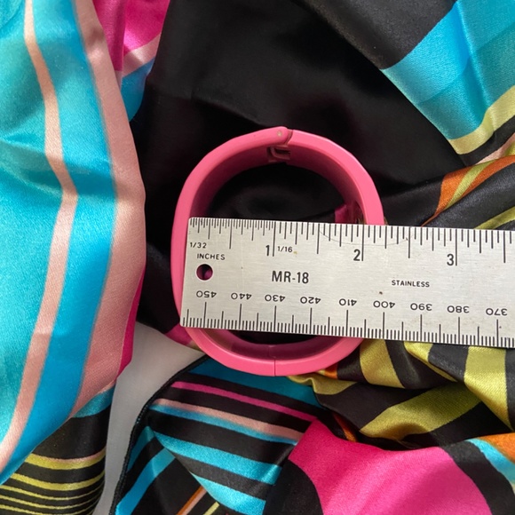 VTG J. Rivers signature cuff/bracelet/watch, pink - Picture 5 of 9